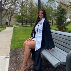 Meet your Posher, Nicole